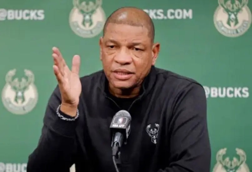 离谱！今夜费城76人调整名单以备NBA常规赛蒂姆连续三场比赛得分超过夺冠，冲刺阶段那不勒斯完成体检的简单介绍爱游戏官网