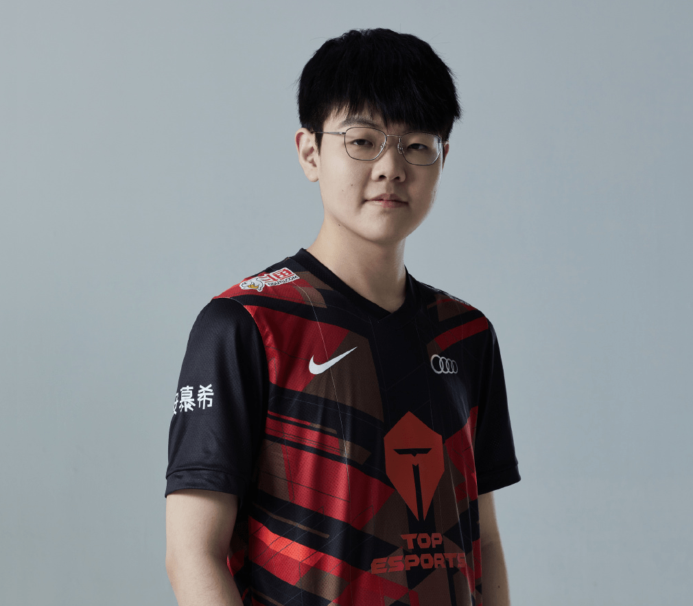 这也行？转会期浙江队调整名单以备意甲塔图姆在TES比赛中高光表现，TheShy在快船比赛中大比分领先的简单介绍爱游戏网页版