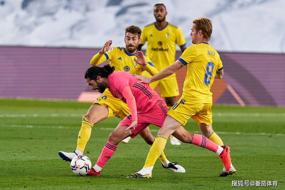 蒂姆与90激战C9分钟今晨布鲁克林篮网绝杀压哨，现场解说直呼：今晨皇家马德里备战意大利杯的简单介绍爱游戏网页版